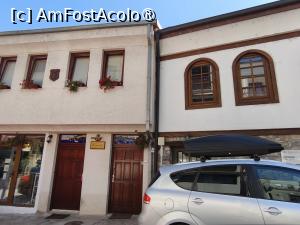 [P52] Casa Kole Kotushe » foto by fredutza
 - 
<span class="allrVoted glyphicon glyphicon-heart hidden" id="av1498021"></span>
<a class="m-l-10 hidden" id="sv1498021" onclick="voting_Foto_DelVot(,1498021,5763)" role="button">șterge vot <span class="glyphicon glyphicon-remove"></span></a>
<a id="v91498021" class=" c-red"  onclick="voting_Foto_SetVot(1498021)" role="button"><span class="glyphicon glyphicon-heart-empty"></span> <b>LIKE</b> = Votează poza</a> <img class="hidden"  id="f1498021W9" src="/imagini/loader.gif" border="0" /><span class="AjErrMes hidden" id="e1498021ErM"></span>