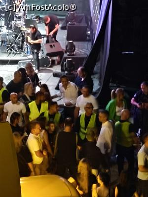 [P06] Sergej Ćetković  si staff-ul » foto by fredutza
 - 
<span class="allrVoted glyphicon glyphicon-heart hidden" id="av1497975"></span>
<a class="m-l-10 hidden" id="sv1497975" onclick="voting_Foto_DelVot(,1497975,5763)" role="button">șterge vot <span class="glyphicon glyphicon-remove"></span></a>
<a id="v91497975" class=" c-red"  onclick="voting_Foto_SetVot(1497975)" role="button"><span class="glyphicon glyphicon-heart-empty"></span> <b>LIKE</b> = Votează poza</a> <img class="hidden"  id="f1497975W9" src="/imagini/loader.gif" border="0" /><span class="AjErrMes hidden" id="e1497975ErM"></span>