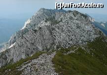 [P19] Am ajuns in varf. Sotia ma intreaba: 'Pe acolo am venit noi?' » foto by Claudiu U.
 - 
<span class="allrVoted glyphicon glyphicon-heart hidden" id="av121900"></span>
<a class="m-l-10 hidden" id="sv121900" onclick="voting_Foto_DelVot(,121900,5764)" role="button">șterge vot <span class="glyphicon glyphicon-remove"></span></a>
<a id="v9121900" class=" c-red"  onclick="voting_Foto_SetVot(121900)" role="button"><span class="glyphicon glyphicon-heart-empty"></span> <b>LIKE</b> = Votează poza</a> <img class="hidden"  id="f121900W9" src="/imagini/loader.gif" border="0" /><span class="AjErrMes hidden" id="e121900ErM"></span>