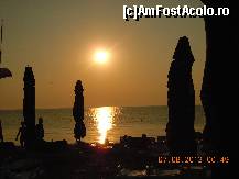 [P01] Rasarit de soare, pe plaja de la Family Club...  » foto by aurelian14
 - 
<span class="allrVoted glyphicon glyphicon-heart hidden" id="av454049"></span>
<a class="m-l-10 hidden" id="sv454049" onclick="voting_Foto_DelVot(,454049,5809)" role="button">șterge vot <span class="glyphicon glyphicon-remove"></span></a>
<a id="v9454049" class=" c-red"  onclick="voting_Foto_SetVot(454049)" role="button"><span class="glyphicon glyphicon-heart-empty"></span> <b>LIKE</b> = Votează poza</a> <img class="hidden"  id="f454049W9" src="/imagini/loader.gif" border="0" /><span class="AjErrMes hidden" id="e454049ErM"></span>