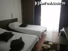 [P09] Camera renovata - identica in hotelurile Minerva si Mercur. » foto by Floria
 - 
<span class="allrVoted glyphicon glyphicon-heart hidden" id="av324615"></span>
<a class="m-l-10 hidden" id="sv324615" onclick="voting_Foto_DelVot(,324615,5809)" role="button">șterge vot <span class="glyphicon glyphicon-remove"></span></a>
<a id="v9324615" class=" c-red"  onclick="voting_Foto_SetVot(324615)" role="button"><span class="glyphicon glyphicon-heart-empty"></span> <b>LIKE</b> = Votează poza</a> <img class="hidden"  id="f324615W9" src="/imagini/loader.gif" border="0" /><span class="AjErrMes hidden" id="e324615ErM"></span>