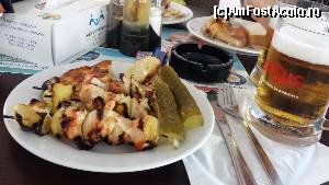 [P01] Masa de seara...  » foto by aguero
 - 
<span class="allrVoted glyphicon glyphicon-heart hidden" id="av627755"></span>
<a class="m-l-10 hidden" id="sv627755" onclick="voting_Foto_DelVot(,627755,5809)" role="button">șterge vot <span class="glyphicon glyphicon-remove"></span></a>
<a id="v9627755" class=" c-red"  onclick="voting_Foto_SetVot(627755)" role="button"><span class="glyphicon glyphicon-heart-empty"></span> <b>LIKE</b> = Votează poza</a> <img class="hidden"  id="f627755W9" src="/imagini/loader.gif" border="0" /><span class="AjErrMes hidden" id="e627755ErM"></span>