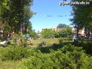 [P02] gradina cu balansoare » foto by lady_anca81
 - 
<span class="allrVoted glyphicon glyphicon-heart hidden" id="av623858"></span>
<a class="m-l-10 hidden" id="sv623858" onclick="voting_Foto_DelVot(,623858,5809)" role="button">șterge vot <span class="glyphicon glyphicon-remove"></span></a>
<a id="v9623858" class=" c-red"  onclick="voting_Foto_SetVot(623858)" role="button"><span class="glyphicon glyphicon-heart-empty"></span> <b>LIKE</b> = Votează poza</a> <img class="hidden"  id="f623858W9" src="/imagini/loader.gif" border="0" /><span class="AjErrMes hidden" id="e623858ErM"></span>