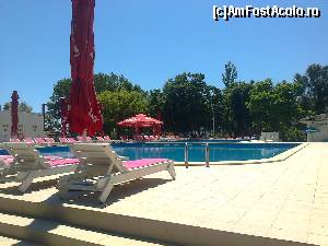 [P03] piscina cu umbrele » foto by lady_anca81
 - 
<span class="allrVoted glyphicon glyphicon-heart hidden" id="av623859"></span>
<a class="m-l-10 hidden" id="sv623859" onclick="voting_Foto_DelVot(,623859,5809)" role="button">șterge vot <span class="glyphicon glyphicon-remove"></span></a>
<a id="v9623859" class=" c-red"  onclick="voting_Foto_SetVot(623859)" role="button"><span class="glyphicon glyphicon-heart-empty"></span> <b>LIKE</b> = Votează poza</a> <img class="hidden"  id="f623859W9" src="/imagini/loader.gif" border="0" /><span class="AjErrMes hidden" id="e623859ErM"></span>