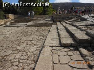 [P40] Knossos - Zona Teatrului.  » foto by iulianic
 - 
<span class="allrVoted glyphicon glyphicon-heart hidden" id="av817682"></span>
<a class="m-l-10 hidden" id="sv817682" onclick="voting_Foto_DelVot(,817682,5820)" role="button">șterge vot <span class="glyphicon glyphicon-remove"></span></a>
<a id="v9817682" class=" c-red"  onclick="voting_Foto_SetVot(817682)" role="button"><span class="glyphicon glyphicon-heart-empty"></span> <b>LIKE</b> = Votează poza</a> <img class="hidden"  id="f817682W9" src="/imagini/loader.gif" border="0" /><span class="AjErrMes hidden" id="e817682ErM"></span>