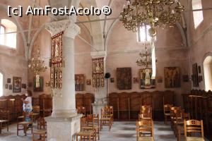[P22] Creta, Kritsa, Biserica Panagia Odigitria, Interiorul cu icoane și candelabre » foto by mprofeanu
 - 
<span class="allrVoted glyphicon glyphicon-heart hidden" id="av1280756"></span>
<a class="m-l-10 hidden" id="sv1280756" onclick="voting_Foto_DelVot(,1280756,5820)" role="button">șterge vot <span class="glyphicon glyphicon-remove"></span></a>
<a id="v91280756" class=" c-red"  onclick="voting_Foto_SetVot(1280756)" role="button"><span class="glyphicon glyphicon-heart-empty"></span> <b>LIKE</b> = Votează poza</a> <img class="hidden"  id="f1280756W9" src="/imagini/loader.gif" border="0" /><span class="AjErrMes hidden" id="e1280756ErM"></span>