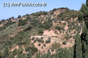 [P04] Creta, Șoseaua spre Mănăstirea Panagia Kera Kardiotissa în coborâș virajat, poză făcută din parcarea mănăstirii » foto by mprofeanu
 - 
<span class="allrVoted glyphicon glyphicon-heart hidden" id="av1282371"></span>
<a class="m-l-10 hidden" id="sv1282371" onclick="voting_Foto_DelVot(,1282371,5820)" role="button">șterge vot <span class="glyphicon glyphicon-remove"></span></a>
<a id="v91282371" class=" c-red"  onclick="voting_Foto_SetVot(1282371)" role="button"><span class="glyphicon glyphicon-heart-empty"></span> <b>LIKE</b> = Votează poza</a> <img class="hidden"  id="f1282371W9" src="/imagini/loader.gif" border="0" /><span class="AjErrMes hidden" id="e1282371ErM"></span>