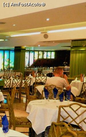 [P16] Restaurantul hotelului - micuţ şi intim » foto by gettyy
 - 
<span class="allrVoted glyphicon glyphicon-heart hidden" id="av1161293"></span>
<a class="m-l-10 hidden" id="sv1161293" onclick="voting_Foto_DelVot(,1161293,5821)" role="button">șterge vot <span class="glyphicon glyphicon-remove"></span></a>
<a id="v91161293" class=" c-red"  onclick="voting_Foto_SetVot(1161293)" role="button"><span class="glyphicon glyphicon-heart-empty"></span> <b>LIKE</b> = Votează poza</a> <img class="hidden"  id="f1161293W9" src="/imagini/loader.gif" border="0" /><span class="AjErrMes hidden" id="e1161293ErM"></span>