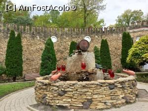 [P03] Fântână cu vin roșu Mileștii Mici » foto by kemi27
 - 
<span class="allrVoted glyphicon glyphicon-heart hidden" id="av1501958"></span>
<a class="m-l-10 hidden" id="sv1501958" onclick="voting_Foto_DelVot(,1501958,5834)" role="button">șterge vot <span class="glyphicon glyphicon-remove"></span></a>
<a id="v91501958" class=" c-red"  onclick="voting_Foto_SetVot(1501958)" role="button"><span class="glyphicon glyphicon-heart-empty"></span> <b>LIKE</b> = Votează poza</a> <img class="hidden"  id="f1501958W9" src="/imagini/loader.gif" border="0" /><span class="AjErrMes hidden" id="e1501958ErM"></span>