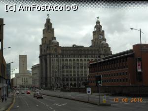 [P29] Liverpool - Royal Liver Building.  » foto by iulianic
 - 
<span class="allrVoted glyphicon glyphicon-heart hidden" id="av827326"></span>
<a class="m-l-10 hidden" id="sv827326" onclick="voting_Foto_DelVot(,827326,5858)" role="button">șterge vot <span class="glyphicon glyphicon-remove"></span></a>
<a id="v9827326" class=" c-red"  onclick="voting_Foto_SetVot(827326)" role="button"><span class="glyphicon glyphicon-heart-empty"></span> <b>LIKE</b> = Votează poza</a> <img class="hidden"  id="f827326W9" src="/imagini/loader.gif" border="0" /><span class="AjErrMes hidden" id="e827326ErM"></span>