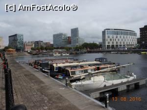 [P04] Liverpool - Clădirile moderne de dincolo de Albert Dock.  » foto by iulianic
 - 
<span class="allrVoted glyphicon glyphicon-heart hidden" id="av827301"></span>
<a class="m-l-10 hidden" id="sv827301" onclick="voting_Foto_DelVot(,827301,5858)" role="button">șterge vot <span class="glyphicon glyphicon-remove"></span></a>
<a id="v9827301" class=" c-red"  onclick="voting_Foto_SetVot(827301)" role="button"><span class="glyphicon glyphicon-heart-empty"></span> <b>LIKE</b> = Votează poza</a> <img class="hidden"  id="f827301W9" src="/imagini/loader.gif" border="0" /><span class="AjErrMes hidden" id="e827301ErM"></span>