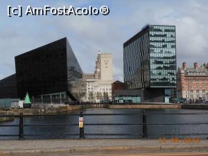 [P06] Liverpool - Clădiri cu stiluri diferite, din epoci diferite.  » foto by iulianic
 - 
<span class="allrVoted glyphicon glyphicon-heart hidden" id="av827303"></span>
<a class="m-l-10 hidden" id="sv827303" onclick="voting_Foto_DelVot(,827303,5858)" role="button">șterge vot <span class="glyphicon glyphicon-remove"></span></a>
<a id="v9827303" class=" c-red"  onclick="voting_Foto_SetVot(827303)" role="button"><span class="glyphicon glyphicon-heart-empty"></span> <b>LIKE</b> = Votează poza</a> <img class="hidden"  id="f827303W9" src="/imagini/loader.gif" border="0" /><span class="AjErrMes hidden" id="e827303ErM"></span>