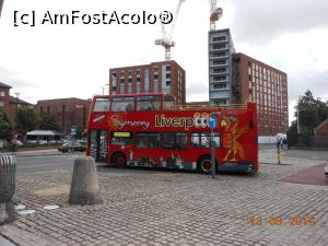 [P09] Liverpool - Sightseeing Liverpool care operează tururi în oraș.  » foto by iulianic
 - 
<span class="allrVoted glyphicon glyphicon-heart hidden" id="av827306"></span>
<a class="m-l-10 hidden" id="sv827306" onclick="voting_Foto_DelVot(,827306,5858)" role="button">șterge vot <span class="glyphicon glyphicon-remove"></span></a>
<a id="v9827306" class=" c-red"  onclick="voting_Foto_SetVot(827306)" role="button"><span class="glyphicon glyphicon-heart-empty"></span> <b>LIKE</b> = Votează poza</a> <img class="hidden"  id="f827306W9" src="/imagini/loader.gif" border="0" /><span class="AjErrMes hidden" id="e827306ErM"></span>