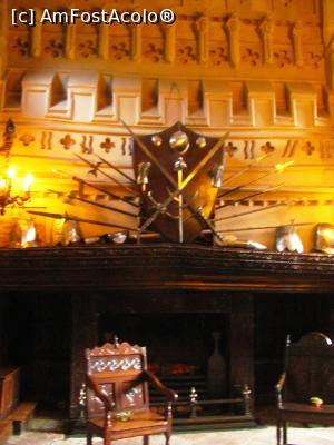 [P24] Panoplie cu arme in Sala mare » foto by Radu Tudoran
 - 
<span class="allrVoted glyphicon glyphicon-heart hidden" id="av862886"></span>
<a class="m-l-10 hidden" id="sv862886" onclick="voting_Foto_DelVot(,862886,5858)" role="button">șterge vot <span class="glyphicon glyphicon-remove"></span></a>
<a id="v9862886" class=" c-red"  onclick="voting_Foto_SetVot(862886)" role="button"><span class="glyphicon glyphicon-heart-empty"></span> <b>LIKE</b> = Votează poza</a> <img class="hidden"  id="f862886W9" src="/imagini/loader.gif" border="0" /><span class="AjErrMes hidden" id="e862886ErM"></span>