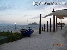 [P10] O particica din faleza si se vede in dreapta un Private Pavillion » foto by bitnic
 - 
<span class="allrVoted glyphicon glyphicon-heart hidden" id="av90157"></span>
<a class="m-l-10 hidden" id="sv90157" onclick="voting_Foto_DelVot(,90157,5859)" role="button">șterge vot <span class="glyphicon glyphicon-remove"></span></a>
<a id="v990157" class=" c-red"  onclick="voting_Foto_SetVot(90157)" role="button"><span class="glyphicon glyphicon-heart-empty"></span> <b>LIKE</b> = Votează poza</a> <img class="hidden"  id="f90157W9" src="/imagini/loader.gif" border="0" /><span class="AjErrMes hidden" id="e90157ErM"></span>