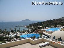 [P03] de pe terasa, cea din dreapta e relax pool iar cea din stanga activity pool » foto by bitnic
 - 
<span class="allrVoted glyphicon glyphicon-heart hidden" id="av90150"></span>
<a class="m-l-10 hidden" id="sv90150" onclick="voting_Foto_DelVot(,90150,5859)" role="button">șterge vot <span class="glyphicon glyphicon-remove"></span></a>
<a id="v990150" class=" c-red"  onclick="voting_Foto_SetVot(90150)" role="button"><span class="glyphicon glyphicon-heart-empty"></span> <b>LIKE</b> = Votează poza</a> <img class="hidden"  id="f90150W9" src="/imagini/loader.gif" border="0" /><span class="AjErrMes hidden" id="e90150ErM"></span>