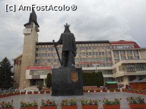 [P01] Vaslui - Statuia lui Stefan cel Mare din Centrul civic. » foto by iulianic
 - 
<span class="allrVoted glyphicon glyphicon-heart hidden" id="av1295253"></span>
<a class="m-l-10 hidden" id="sv1295253" onclick="voting_Foto_DelVot(,1295253,5873)" role="button">șterge vot <span class="glyphicon glyphicon-remove"></span></a>
<a id="v91295253" class=" c-red"  onclick="voting_Foto_SetVot(1295253)" role="button"><span class="glyphicon glyphicon-heart-empty"></span> <b>LIKE</b> = Votează poza</a> <img class="hidden"  id="f1295253W9" src="/imagini/loader.gif" border="0" /><span class="AjErrMes hidden" id="e1295253ErM"></span>