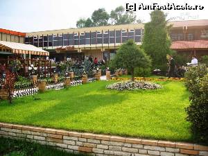 [P03] Restaurant Antik si cafenea-Efendi-club » foto by Paloma
 - 
<span class="allrVoted glyphicon glyphicon-heart hidden" id="av525218"></span>
<a class="m-l-10 hidden" id="sv525218" onclick="voting_Foto_DelVot(,525218,5877)" role="button">șterge vot <span class="glyphicon glyphicon-remove"></span></a>
<a id="v9525218" class=" c-red"  onclick="voting_Foto_SetVot(525218)" role="button"><span class="glyphicon glyphicon-heart-empty"></span> <b>LIKE</b> = Votează poza</a> <img class="hidden"  id="f525218W9" src="/imagini/loader.gif" border="0" /><span class="AjErrMes hidden" id="e525218ErM"></span>