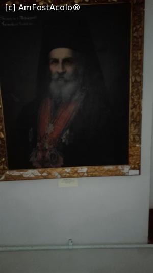 [P62] Mănăstirea Căldărușani, Muzeul, Tabloul Mitropolitului Ghenadie Petrescu care la botezat în rit ortodox pe viitorul Rege Carol II » foto by mprofeanu
 - 
<span class="allrVoted glyphicon glyphicon-heart hidden" id="av1207093"></span>
<a class="m-l-10 hidden" id="sv1207093" onclick="voting_Foto_DelVot(,1207093,5894)" role="button">șterge vot <span class="glyphicon glyphicon-remove"></span></a>
<a id="v91207093" class=" c-red"  onclick="voting_Foto_SetVot(1207093)" role="button"><span class="glyphicon glyphicon-heart-empty"></span> <b>LIKE</b> = Votează poza</a> <img class="hidden"  id="f1207093W9" src="/imagini/loader.gif" border="0" /><span class="AjErrMes hidden" id="e1207093ErM"></span>