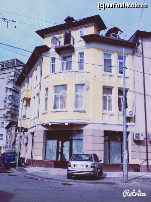 [P38] Cred ca aici era fostul Bumbesti, ieftin si bun. Tuzlama, Mici, pastrama, salata de castraveti cu gheata, limba cu sos remoulade, he, he, s-au pierdut vremurile alea...  » foto by andrei2
 - 
<span class="allrVoted glyphicon glyphicon-heart hidden" id="av566875"></span>
<a class="m-l-10 hidden" id="sv566875" onclick="voting_Foto_DelVot(,566875,5894)" role="button">șterge vot <span class="glyphicon glyphicon-remove"></span></a>
<a id="v9566875" class=" c-red"  onclick="voting_Foto_SetVot(566875)" role="button"><span class="glyphicon glyphicon-heart-empty"></span> <b>LIKE</b> = Votează poza</a> <img class="hidden"  id="f566875W9" src="/imagini/loader.gif" border="0" /><span class="AjErrMes hidden" id="e566875ErM"></span>