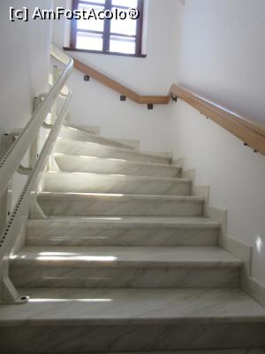 [P29] Scara de marmură de Ruschiţa care duce la etaj » foto by Michi
 - 
<span class="allrVoted glyphicon glyphicon-heart hidden" id="av849158"></span>
<a class="m-l-10 hidden" id="sv849158" onclick="voting_Foto_DelVot(,849158,5895)" role="button">șterge vot <span class="glyphicon glyphicon-remove"></span></a>
<a id="v9849158" class=" c-red"  onclick="voting_Foto_SetVot(849158)" role="button"><span class="glyphicon glyphicon-heart-empty"></span> <b>LIKE</b> = Votează poza</a> <img class="hidden"  id="f849158W9" src="/imagini/loader.gif" border="0" /><span class="AjErrMes hidden" id="e849158ErM"></span>