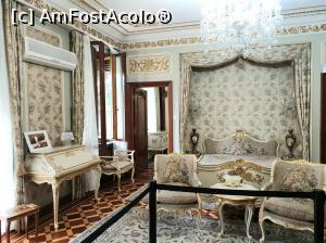 [P19] apartamentul de zi al Elenei Ceausescu, alcatuit din dormitor si camera de zi, in stil Ludovic al XV-lea, cu mobilier conceput la fabrica Heliade » foto by geani anto
 - 
<span class="allrVoted glyphicon glyphicon-heart hidden" id="av1107116"></span>
<a class="m-l-10 hidden" id="sv1107116" onclick="voting_Foto_DelVot(,1107116,5895)" role="button">șterge vot <span class="glyphicon glyphicon-remove"></span></a>
<a id="v91107116" class=" c-red"  onclick="voting_Foto_SetVot(1107116)" role="button"><span class="glyphicon glyphicon-heart-empty"></span> <b>LIKE</b> = Votează poza</a> <img class="hidden"  id="f1107116W9" src="/imagini/loader.gif" border="0" /><span class="AjErrMes hidden" id="e1107116ErM"></span>