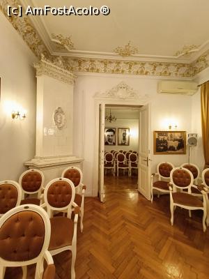 [P09] În salonul mare dedicat recitalurilor. » foto by tata123 🔱
 - 
<span class="allrVoted glyphicon glyphicon-heart hidden" id="av1375240"></span>
<a class="m-l-10 hidden" id="sv1375240" onclick="voting_Foto_DelVot(,1375240,5895)" role="button">șterge vot <span class="glyphicon glyphicon-remove"></span></a>
<a id="v91375240" class=" c-red"  onclick="voting_Foto_SetVot(1375240)" role="button"><span class="glyphicon glyphicon-heart-empty"></span> <b>LIKE</b> = Votează poza</a> <img class="hidden"  id="f1375240W9" src="/imagini/loader.gif" border="0" /><span class="AjErrMes hidden" id="e1375240ErM"></span>