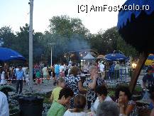 [P15] Braila - festivalul berii Timisoreana - unii au gasit loc la mese » foto by Diaura*
 - 
<span class="allrVoted glyphicon glyphicon-heart hidden" id="av119152"></span>
<a class="m-l-10 hidden" id="sv119152" onclick="voting_Foto_DelVot(,119152,5899)" role="button">șterge vot <span class="glyphicon glyphicon-remove"></span></a>
<a id="v9119152" class=" c-red"  onclick="voting_Foto_SetVot(119152)" role="button"><span class="glyphicon glyphicon-heart-empty"></span> <b>LIKE</b> = Votează poza</a> <img class="hidden"  id="f119152W9" src="/imagini/loader.gif" border="0" /><span class="AjErrMes hidden" id="e119152ErM"></span>
