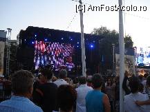 [P06] Braila - festivalul berii Timisoreana - ecranul din locul desfasurarii evenimentului » foto by Diaura*
 - 
<span class="allrVoted glyphicon glyphicon-heart hidden" id="av119143"></span>
<a class="m-l-10 hidden" id="sv119143" onclick="voting_Foto_DelVot(,119143,5899)" role="button">șterge vot <span class="glyphicon glyphicon-remove"></span></a>
<a id="v9119143" class=" c-red"  onclick="voting_Foto_SetVot(119143)" role="button"><span class="glyphicon glyphicon-heart-empty"></span> <b>LIKE</b> = Votează poza</a> <img class="hidden"  id="f119143W9" src="/imagini/loader.gif" border="0" /><span class="AjErrMes hidden" id="e119143ErM"></span>