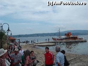 [P19] Debarcarea pe inula.  » foto by maria55 †
 - 
<span class="allrVoted glyphicon glyphicon-heart hidden" id="av500190"></span>
<a class="m-l-10 hidden" id="sv500190" onclick="voting_Foto_DelVot(,500190,5915)" role="button">șterge vot <span class="glyphicon glyphicon-remove"></span></a>
<a id="v9500190" class=" c-red"  onclick="voting_Foto_SetVot(500190)" role="button"><span class="glyphicon glyphicon-heart-empty"></span> <b>LIKE</b> = Votează poza</a> <img class="hidden"  id="f500190W9" src="/imagini/loader.gif" border="0" /><span class="AjErrMes hidden" id="e500190ErM"></span>