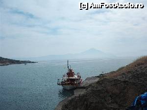 [P04] Pontonul de unde am plecat in croaziera de la Muntele Athos.  » foto by maria55 †
 - 
<span class="allrVoted glyphicon glyphicon-heart hidden" id="av500175"></span>
<a class="m-l-10 hidden" id="sv500175" onclick="voting_Foto_DelVot(,500175,5915)" role="button">șterge vot <span class="glyphicon glyphicon-remove"></span></a>
<a id="v9500175" class=" c-red"  onclick="voting_Foto_SetVot(500175)" role="button"><span class="glyphicon glyphicon-heart-empty"></span> <b>LIKE</b> = Votează poza</a> <img class="hidden"  id="f500175W9" src="/imagini/loader.gif" border="0" /><span class="AjErrMes hidden" id="e500175ErM"></span>