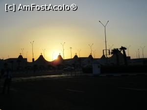 [P20] Aeroportul din Hurghada , arata ca o insiruire de corturi » foto by Razeer2000
 - 
<span class="allrVoted glyphicon glyphicon-heart hidden" id="av1326979"></span>
<a class="m-l-10 hidden" id="sv1326979" onclick="voting_Foto_DelVot(,1326979,5940)" role="button">șterge vot <span class="glyphicon glyphicon-remove"></span></a>
<a id="v91326979" class=" c-red"  onclick="voting_Foto_SetVot(1326979)" role="button"><span class="glyphicon glyphicon-heart-empty"></span> <b>LIKE</b> = Votează poza</a> <img class="hidden"  id="f1326979W9" src="/imagini/loader.gif" border="0" /><span class="AjErrMes hidden" id="e1326979ErM"></span>