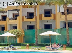 [P17] O parte a resortului e in renovare. Poate fi deranjant, se lucreaza tot timpul. Zona e chiar in mijlocul resortului, a piscinelor si a plajei. » foto by avumit
 - 
<span class="allrVoted glyphicon glyphicon-heart hidden" id="av1294464"></span>
<a class="m-l-10 hidden" id="sv1294464" onclick="voting_Foto_DelVot(,1294464,5940)" role="button">șterge vot <span class="glyphicon glyphicon-remove"></span></a>
<a id="v91294464" class=" c-red"  onclick="voting_Foto_SetVot(1294464)" role="button"><span class="glyphicon glyphicon-heart-empty"></span> <b>LIKE</b> = Votează poza</a> <img class="hidden"  id="f1294464W9" src="/imagini/loader.gif" border="0" /><span class="AjErrMes hidden" id="e1294464ErM"></span>