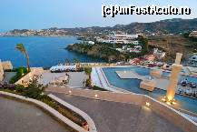 [P05] Unul din barurile hotelului si terasa » foto by OvidiuH
 - 
<span class="allrVoted glyphicon glyphicon-heart hidden" id="av81469"></span>
<a class="m-l-10 hidden" id="sv81469" onclick="voting_Foto_DelVot(,81469,5945)" role="button">șterge vot <span class="glyphicon glyphicon-remove"></span></a>
<a id="v981469" class=" c-red"  onclick="voting_Foto_SetVot(81469)" role="button"><span class="glyphicon glyphicon-heart-empty"></span> <b>LIKE</b> = Votează poza</a> <img class="hidden"  id="f81469W9" src="/imagini/loader.gif" border="0" /><span class="AjErrMes hidden" id="e81469ErM"></span>