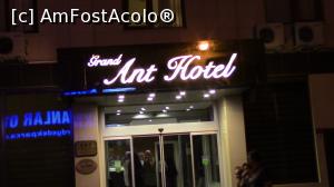 [P05] Grand Ant Hotel după lăsarea nopții.  » foto by ovidiuyepi
 - 
<span class="allrVoted glyphicon glyphicon-heart hidden" id="av748950"></span>
<a class="m-l-10 hidden" id="sv748950" onclick="voting_Foto_DelVot(,748950,5946)" role="button">șterge vot <span class="glyphicon glyphicon-remove"></span></a>
<a id="v9748950" class=" c-red"  onclick="voting_Foto_SetVot(748950)" role="button"><span class="glyphicon glyphicon-heart-empty"></span> <b>LIKE</b> = Votează poza</a> <img class="hidden"  id="f748950W9" src="/imagini/loader.gif" border="0" /><span class="AjErrMes hidden" id="e748950ErM"></span>