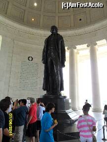 [P18] Memorialul Jefferson - statuia de 6 metri » foto by delia58
 - 
<span class="allrVoted glyphicon glyphicon-heart hidden" id="av219632"></span>
<a class="m-l-10 hidden" id="sv219632" onclick="voting_Foto_DelVot(,219632,6029)" role="button">șterge vot <span class="glyphicon glyphicon-remove"></span></a>
<a id="v9219632" class=" c-red"  onclick="voting_Foto_SetVot(219632)" role="button"><span class="glyphicon glyphicon-heart-empty"></span> <b>LIKE</b> = Votează poza</a> <img class="hidden"  id="f219632W9" src="/imagini/loader.gif" border="0" /><span class="AjErrMes hidden" id="e219632ErM"></span>