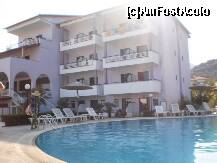 [P03] hotelul » foto by m_radoane
 - 
<span class="allrVoted glyphicon glyphicon-heart hidden" id="av232606"></span>
<a class="m-l-10 hidden" id="sv232606" onclick="voting_Foto_DelVot(,232606,6080)" role="button">șterge vot <span class="glyphicon glyphicon-remove"></span></a>
<a id="v9232606" class=" c-red"  onclick="voting_Foto_SetVot(232606)" role="button"><span class="glyphicon glyphicon-heart-empty"></span> <b>LIKE</b> = Votează poza</a> <img class="hidden"  id="f232606W9" src="/imagini/loader.gif" border="0" /><span class="AjErrMes hidden" id="e232606ErM"></span>