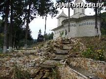 [P37] Ajungem lângă biserica ortodoxă cu hramul ”Sfântul Ilie” din Slănic Moldova.  » foto by Floryn81
 - 
<span class="allrVoted glyphicon glyphicon-heart hidden" id="av427182"></span>
<a class="m-l-10 hidden" id="sv427182" onclick="voting_Foto_DelVot(,427182,6086)" role="button">șterge vot <span class="glyphicon glyphicon-remove"></span></a>
<a id="v9427182" class=" c-red"  onclick="voting_Foto_SetVot(427182)" role="button"><span class="glyphicon glyphicon-heart-empty"></span> <b>LIKE</b> = Votează poza</a> <img class="hidden"  id="f427182W9" src="/imagini/loader.gif" border="0" /><span class="AjErrMes hidden" id="e427182ErM"></span>