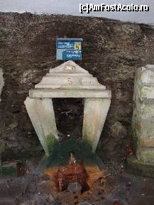 [P48] Îmi amintesc că aici apa avea un gust ciudat, nu am putut bea decât o gură.  » foto by Floryn81
 - 
<span class="allrVoted glyphicon glyphicon-heart hidden" id="av427198"></span>
<a class="m-l-10 hidden" id="sv427198" onclick="voting_Foto_DelVot(,427198,6086)" role="button">șterge vot <span class="glyphicon glyphicon-remove"></span></a>
<a id="v9427198" class=" c-red"  onclick="voting_Foto_SetVot(427198)" role="button"><span class="glyphicon glyphicon-heart-empty"></span> <b>LIKE</b> = Votează poza</a> <img class="hidden"  id="f427198W9" src="/imagini/loader.gif" border="0" /><span class="AjErrMes hidden" id="e427198ErM"></span>