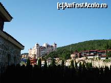 [P03] Hotel Royal Castle - vedere dinspre aquapark » foto by nicole33
 - 
<span class="allrVoted glyphicon glyphicon-heart hidden" id="av389966"></span>
<a class="m-l-10 hidden" id="sv389966" onclick="voting_Foto_DelVot(,389966,6131)" role="button">șterge vot <span class="glyphicon glyphicon-remove"></span></a>
<a id="v9389966" class=" c-red"  onclick="voting_Foto_SetVot(389966)" role="button"><span class="glyphicon glyphicon-heart-empty"></span> <b>LIKE</b> = Votează poza</a> <img class="hidden"  id="f389966W9" src="/imagini/loader.gif" border="0" /><span class="AjErrMes hidden" id="e389966ErM"></span>