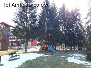 [P30] Hotel Clermont Covasna.Locul de joaca,pustiu la vreme de iarna. » foto by Floria
 - 
<span class="allrVoted glyphicon glyphicon-heart hidden" id="av1208144"></span>
<a class="m-l-10 hidden" id="sv1208144" onclick="voting_Foto_DelVot(,1208144,6148)" role="button">șterge vot <span class="glyphicon glyphicon-remove"></span></a>
<a id="v91208144" class=" c-red"  onclick="voting_Foto_SetVot(1208144)" role="button"><span class="glyphicon glyphicon-heart-empty"></span> <b>LIKE</b> = Votează poza</a> <img class="hidden"  id="f1208144W9" src="/imagini/loader.gif" border="0" /><span class="AjErrMes hidden" id="e1208144ErM"></span>