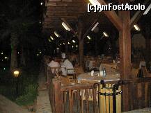 [P11] Terasa de la restaurantul principal. » foto by balasa violeta
 - 
<span class="allrVoted glyphicon glyphicon-heart hidden" id="av259922"></span>
<a class="m-l-10 hidden" id="sv259922" onclick="voting_Foto_DelVot(,259922,6150)" role="button">șterge vot <span class="glyphicon glyphicon-remove"></span></a>
<a id="v9259922" class=" c-red"  onclick="voting_Foto_SetVot(259922)" role="button"><span class="glyphicon glyphicon-heart-empty"></span> <b>LIKE</b> = Votează poza</a> <img class="hidden"  id="f259922W9" src="/imagini/loader.gif" border="0" /><span class="AjErrMes hidden" id="e259922ErM"></span>