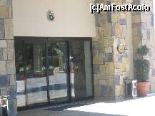 [P41] Pe medalionul din dreapta sunt trecute stelele! Cred ca daca luam hotel 4* aveam conditii de 2-3*... » foto by balasa violeta
 - 
<span class="allrVoted glyphicon glyphicon-heart hidden" id="av260269"></span>
<a class="m-l-10 hidden" id="sv260269" onclick="voting_Foto_DelVot(,260269,6150)" role="button">șterge vot <span class="glyphicon glyphicon-remove"></span></a>
<a id="v9260269" class=" c-red"  onclick="voting_Foto_SetVot(260269)" role="button"><span class="glyphicon glyphicon-heart-empty"></span> <b>LIKE</b> = Votează poza</a> <img class="hidden"  id="f260269W9" src="/imagini/loader.gif" border="0" /><span class="AjErrMes hidden" id="e260269ErM"></span>