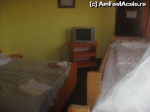 [P12] Interiorul camerei » foto by dorgo
 - 
<span class="allrVoted glyphicon glyphicon-heart hidden" id="av631329"></span>
<a class="m-l-10 hidden" id="sv631329" onclick="voting_Foto_DelVot(,631329,6152)" role="button">șterge vot <span class="glyphicon glyphicon-remove"></span></a>
<a id="v9631329" class=" c-red"  onclick="voting_Foto_SetVot(631329)" role="button"><span class="glyphicon glyphicon-heart-empty"></span> <b>LIKE</b> = Votează poza</a> <img class="hidden"  id="f631329W9" src="/imagini/loader.gif" border="0" /><span class="AjErrMes hidden" id="e631329ErM"></span>