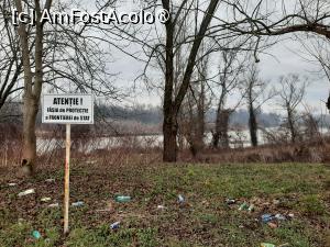[P05] Cimitirul Săracilor » foto by adso
 - 
<span class="allrVoted glyphicon glyphicon-heart hidden" id="av1407438"></span>
<a class="m-l-10 hidden" id="sv1407438" onclick="voting_Foto_DelVot(,1407438,6200)" role="button">șterge vot <span class="glyphicon glyphicon-remove"></span></a>
<a id="v91407438" class=" c-red"  onclick="voting_Foto_SetVot(1407438)" role="button"><span class="glyphicon glyphicon-heart-empty"></span> <b>LIKE</b> = Votează poza</a> <img class="hidden"  id="f1407438W9" src="/imagini/loader.gif" border="0" /><span class="AjErrMes hidden" id="e1407438ErM"></span>