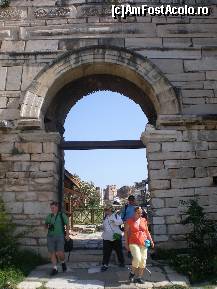 [P06] Selcuk - intrarea la ruinele Basilicii Sf. Ioan » foto by presario
 - 
<span class="allrVoted glyphicon glyphicon-heart hidden" id="av91791"></span>
<a class="m-l-10 hidden" id="sv91791" onclick="voting_Foto_DelVot(,91791,6251)" role="button">șterge vot <span class="glyphicon glyphicon-remove"></span></a>
<a id="v991791" class=" c-red"  onclick="voting_Foto_SetVot(91791)" role="button"><span class="glyphicon glyphicon-heart-empty"></span> <b>LIKE</b> = Votează poza</a> <img class="hidden"  id="f91791W9" src="/imagini/loader.gif" border="0" /><span class="AjErrMes hidden" id="e91791ErM"></span>