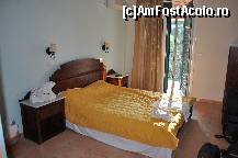 [P08] camera numarul 2 de la etaj,cu frigider in dotare si balcon » foto by Sanziana
 - 
<span class="allrVoted glyphicon glyphicon-heart hidden" id="av91936"></span>
<a class="m-l-10 hidden" id="sv91936" onclick="voting_Foto_DelVot(,91936,6259)" role="button">șterge vot <span class="glyphicon glyphicon-remove"></span></a>
<a id="v991936" class=" c-red"  onclick="voting_Foto_SetVot(91936)" role="button"><span class="glyphicon glyphicon-heart-empty"></span> <b>LIKE</b> = Votează poza</a> <img class="hidden"  id="f91936W9" src="/imagini/loader.gif" border="0" /><span class="AjErrMes hidden" id="e91936ErM"></span>