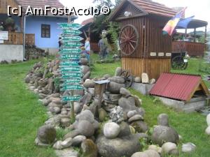 [P09] Am ajuns la"Muzeul Palariilor de paie" si trovantilor din Criseni » foto by dorgo
 - 
<span class="allrVoted glyphicon glyphicon-heart hidden" id="av1230612"></span>
<a class="m-l-10 hidden" id="sv1230612" onclick="voting_Foto_DelVot(,1230612,6324)" role="button">șterge vot <span class="glyphicon glyphicon-remove"></span></a>
<a id="v91230612" class=" c-red"  onclick="voting_Foto_SetVot(1230612)" role="button"><span class="glyphicon glyphicon-heart-empty"></span> <b>LIKE</b> = Votează poza</a> <img class="hidden"  id="f1230612W9" src="/imagini/loader.gif" border="0" /><span class="AjErrMes hidden" id="e1230612ErM"></span>