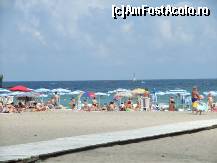 [P21] Pontonul de la Regina Mare. Pe plaja se vad intai umbrelutele colorate, iar in fata lor inspre mare se afla sezlongurile si umbrelele de inchiriat. » foto by adighh
 - 
<span class="allrVoted glyphicon glyphicon-heart hidden" id="av247710"></span>
<a class="m-l-10 hidden" id="sv247710" onclick="voting_Foto_DelVot(,247710,6336)" role="button">șterge vot <span class="glyphicon glyphicon-remove"></span></a>
<a id="v9247710" class=" c-red"  onclick="voting_Foto_SetVot(247710)" role="button"><span class="glyphicon glyphicon-heart-empty"></span> <b>LIKE</b> = Votează poza</a> <img class="hidden"  id="f247710W9" src="/imagini/loader.gif" border="0" /><span class="AjErrMes hidden" id="e247710ErM"></span>