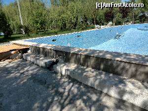 [P07] Piscina goala nesemnalizata si neprotejata » foto by senache
 - 
<span class="allrVoted glyphicon glyphicon-heart hidden" id="av507183"></span>
<a class="m-l-10 hidden" id="sv507183" onclick="voting_Foto_DelVot(,507183,6339)" role="button">șterge vot <span class="glyphicon glyphicon-remove"></span></a>
<a id="v9507183" class=" c-red"  onclick="voting_Foto_SetVot(507183)" role="button"><span class="glyphicon glyphicon-heart-empty"></span> <b>LIKE</b> = Votează poza</a> <img class="hidden"  id="f507183W9" src="/imagini/loader.gif" border="0" /><span class="AjErrMes hidden" id="e507183ErM"></span>